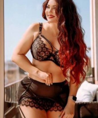 💋 Живу в Москве и предлагаю интимные услуги, которые переносят нас в мир незабываемого блаженства. 😉 Мои возможности безграничны, я готова поразить тебя своим умением и страстными ласками. Мои отзывы говорят сами за себя – мои клиенты остаются довольными и возвращаются к моему нежному прикосновению. 🌟 Посмотри мои фото – мои изысканные черты лица и соблазнительная фигура заставят тебя жаждать меня. 😍 Так что, если ты ищешь в Москве незабываемые встречи, я буду ждать тебя. Давай окунемся в мир страсти и наслаждения вместе! 💫 Александра